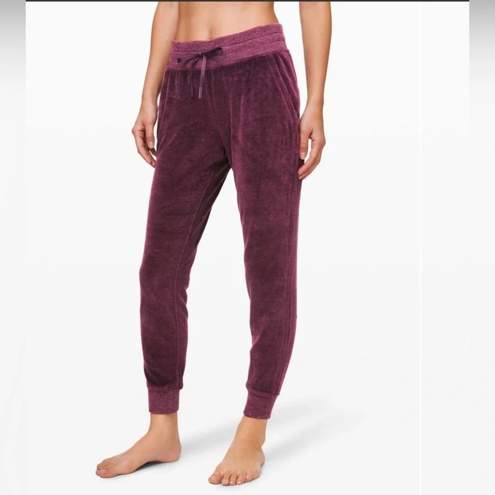 lululemon athletica feel features your
